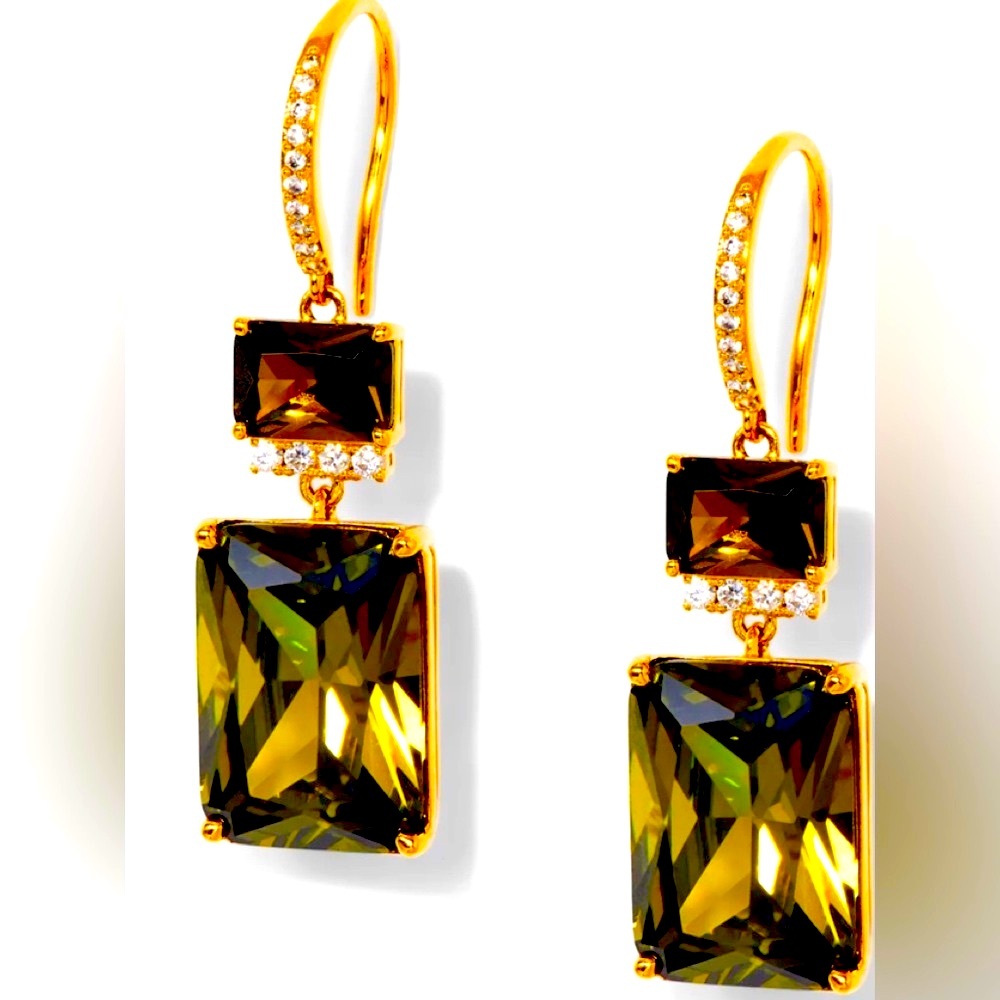 Limited Gorgeous Brand new from 🇫🇷 rare green earrings with crystals. Must have! - Picture 5 of 16